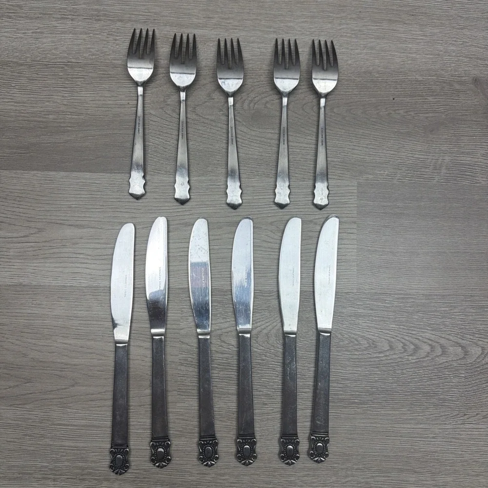 Vintage Stainless Steel Made In Japan Silverware Lot Of 6 Dinner Knifes, 5 Forks
